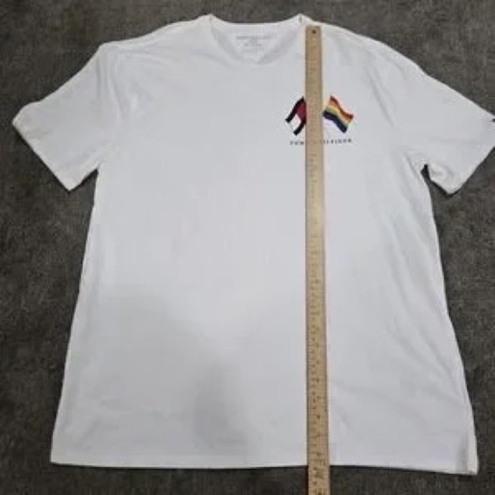 Guess White Short Sleeve Tee with Small Multicolor Chest Print - Picture 3 of 9